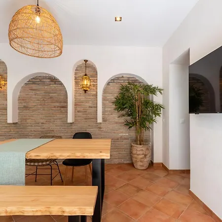 Isaac Peral 2 Apartment